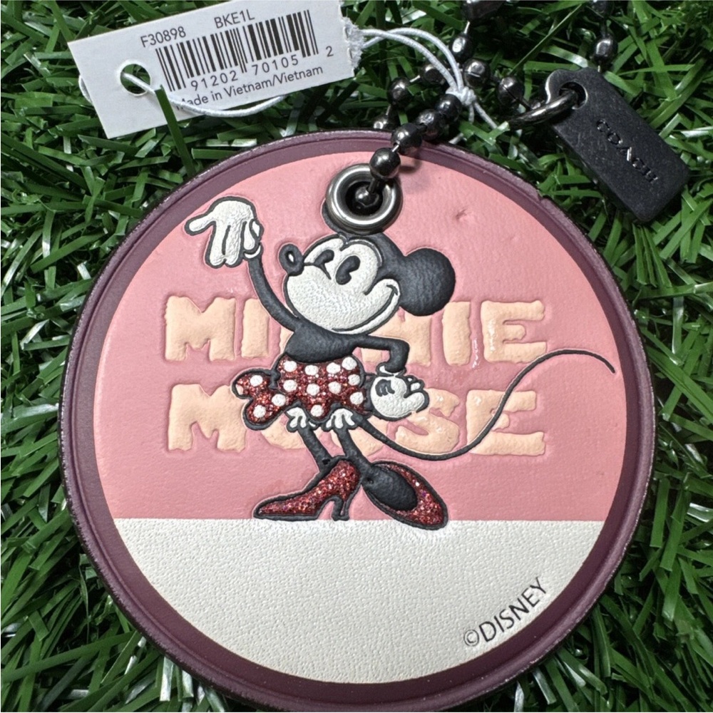 Disney Minnie Mouse Pink and White Keychain